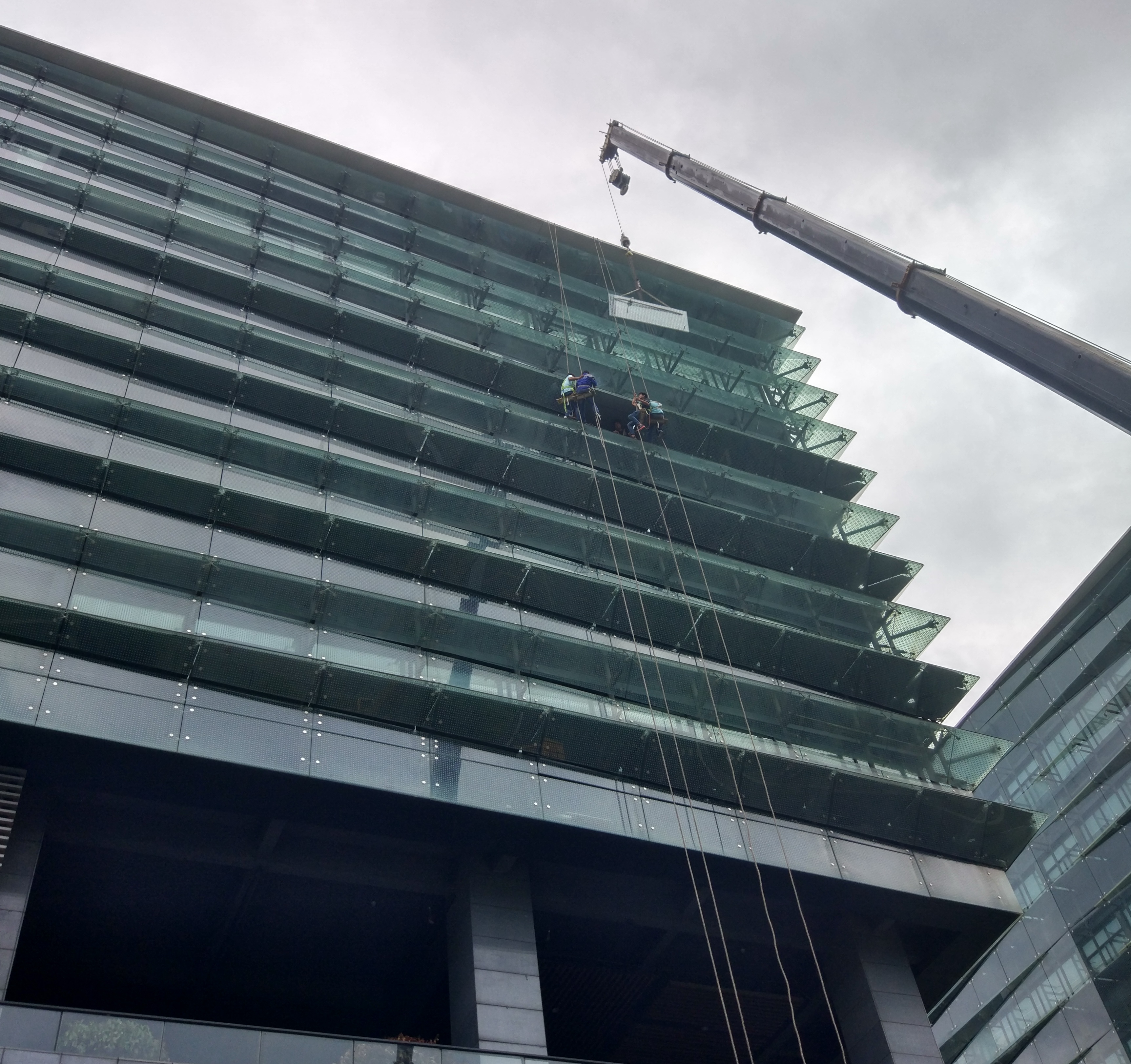 宁波市东顺幕墙维修服务有限公司